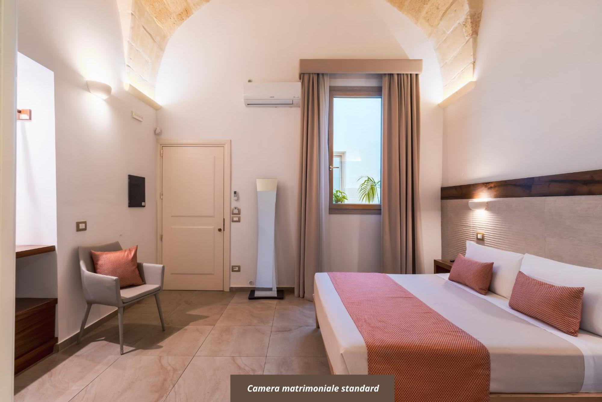 Palazzo San Lazzaro - Lecce Selection Jacuzzi Rooms & Suites Buitenkant foto